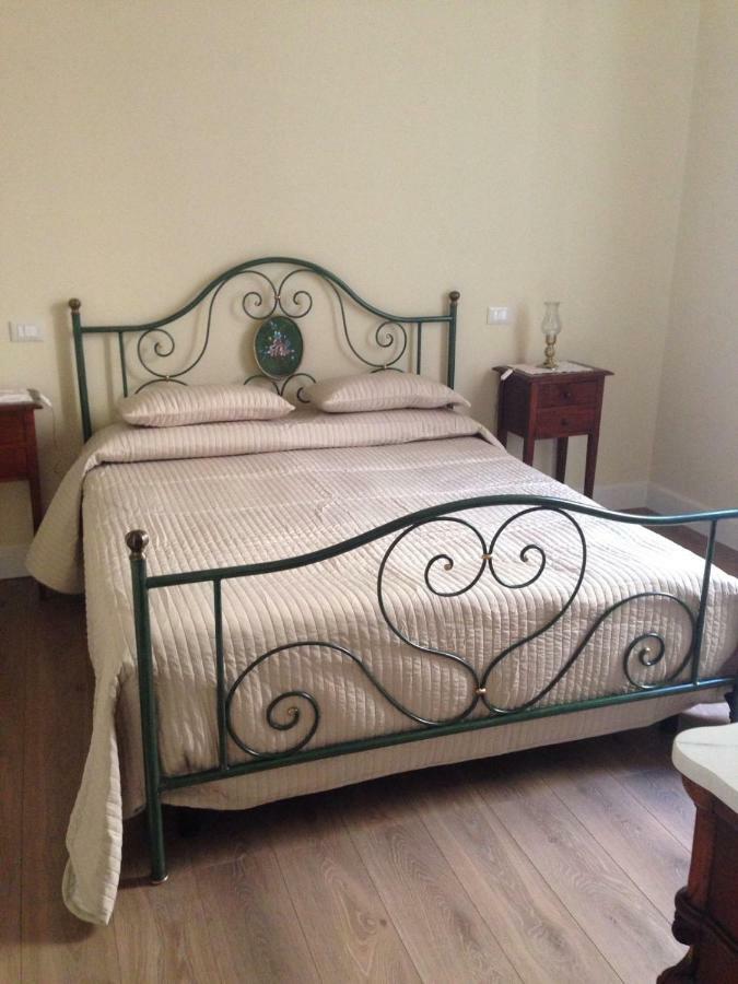 Residenza D'Aste Apartment Albenga Bagian luar foto